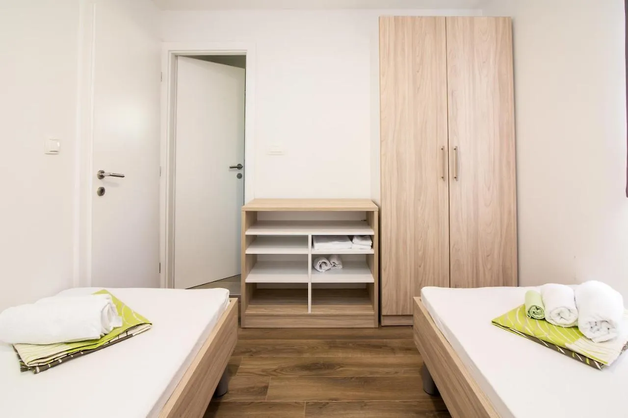 Luxury Mobile Homes Liza Biograd Na Moru Campsite